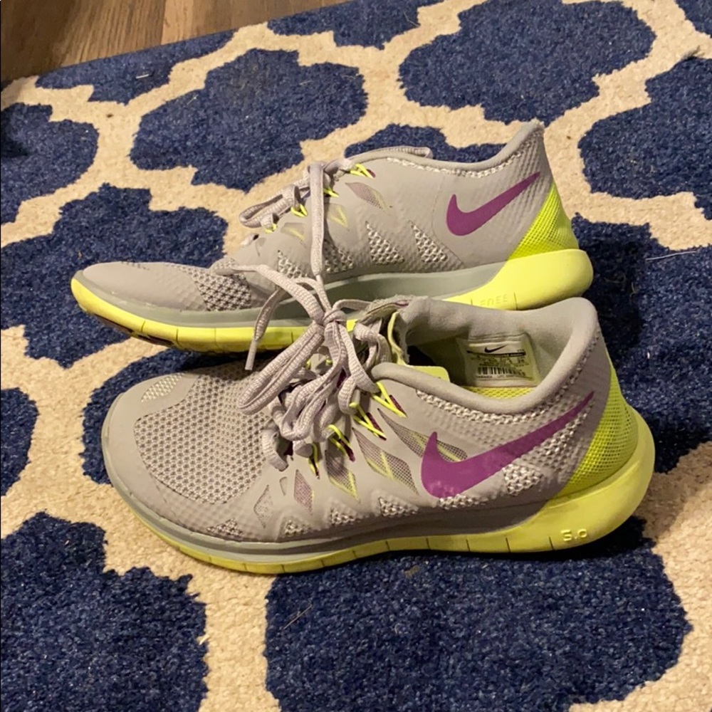 Nike free 5.0 tennis shoes